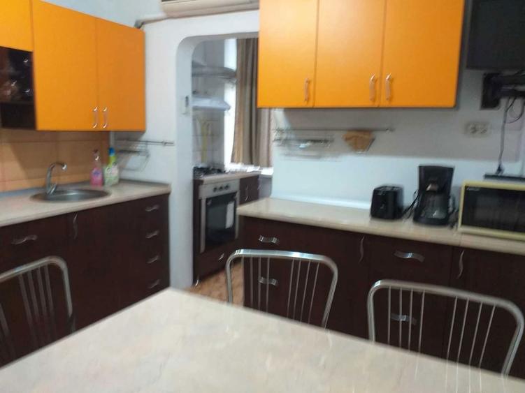 Proprietar vand apartament 2 camere - 3