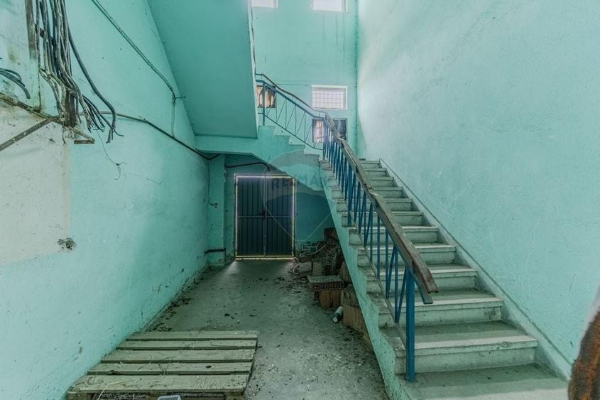 Spatiu industrial de 2060mp cu teren de 3358mp de vanzare Str Turnului - 41