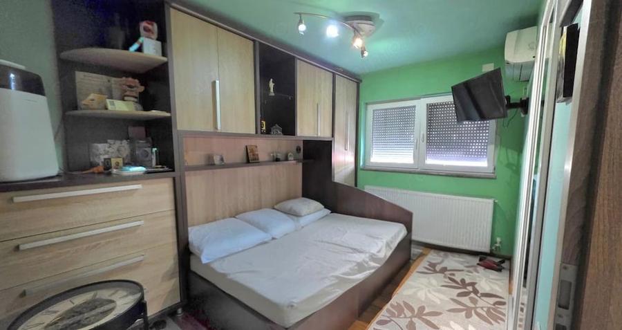 Apartament cu 3 camere semidecomandat în Complex Studențesc