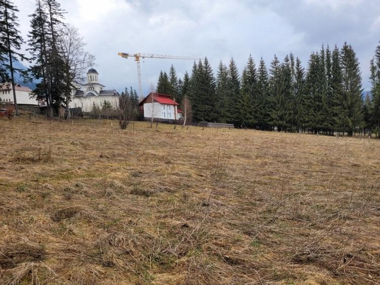 Teren intravilan Busteni, zona manstirea Caraiman - 1