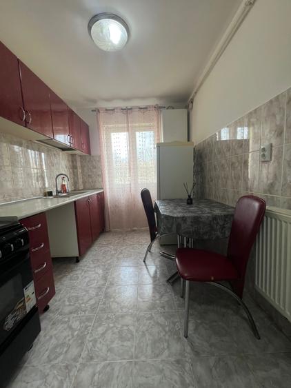 Ofer spre inchiriere apartament cu 2 camere, zona Stadion - 2