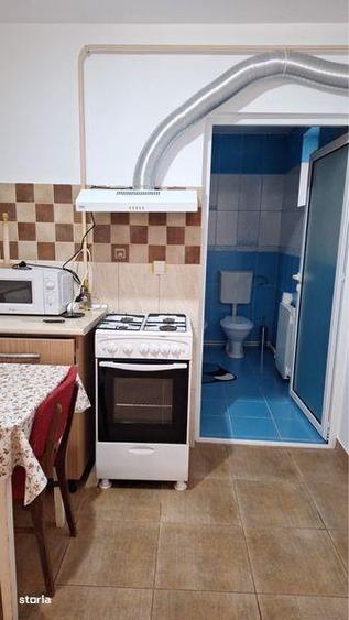 Casă cu 4 camere cu Teren 80 Mp în Central