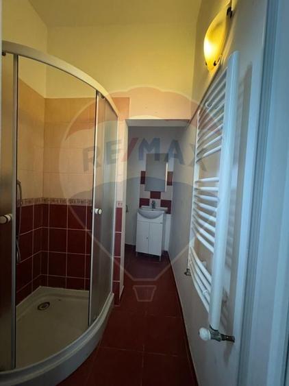 Spațiu comercial de 102 mp de închiriat în zona Intim - 1