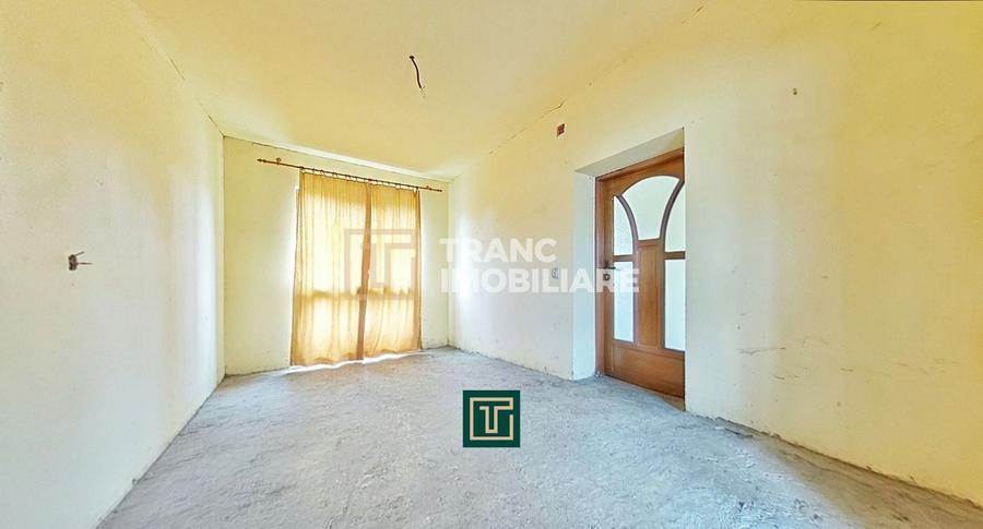 Casă de vânzare cu 4 camere în Zăbrani, teren 578 mp, front generos - 2