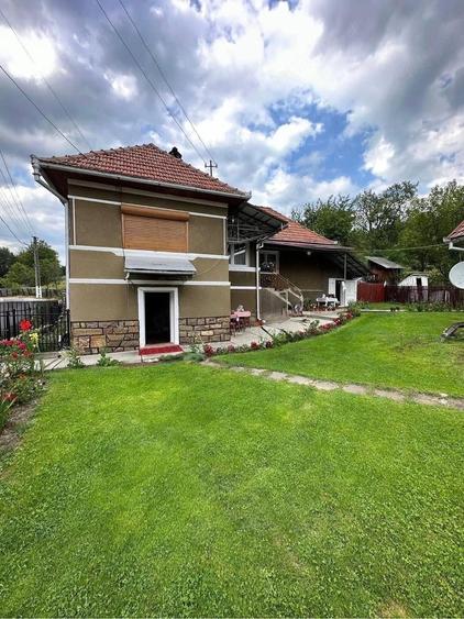 Casa cu teren de vanzare - 2