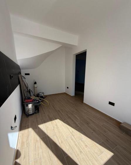 VILA P+1+M 5 CAMERE 4 BAI - 14