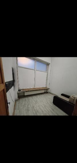 Imchiriez Spatiu Comercial Zona Piata 50mp - 5