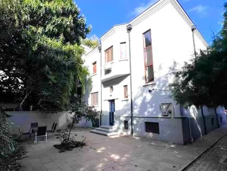 Vila S+P+E+M complet renovata Cotroceni - 1