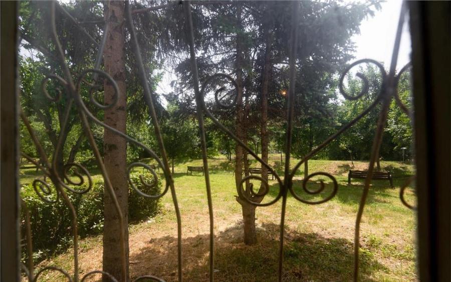 RECO Apartament cu 2 camere tip X, la parter -D. Cantemir - 6