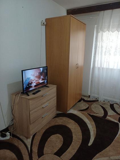 Garsonieră decomandată în Central