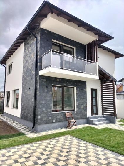 De v&acirc;nzare vilă situată &icirc;n zonă rezidențială a orașului Mioveni. - 1