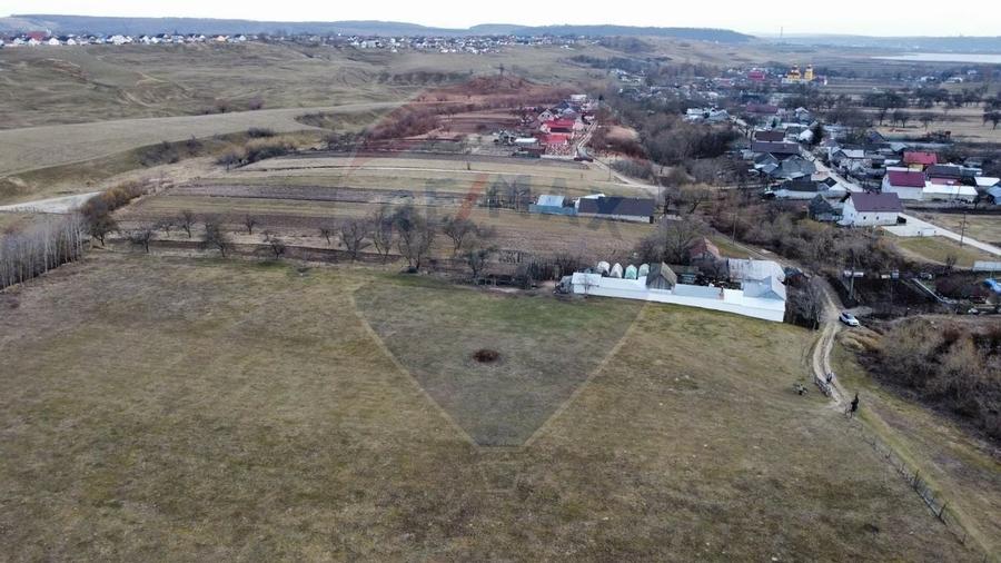 Teren 2925 mp comuna Mitocu Dragomirnei - 7