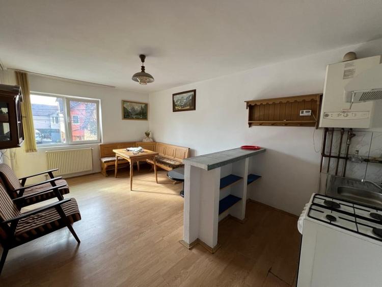 Vanzare casa + teren 800 mp. cartierul Gheorgheni - 2