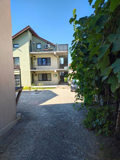 De vânzare – Apartament 1 cameră- str. Pajiștei, Zorilor - 12