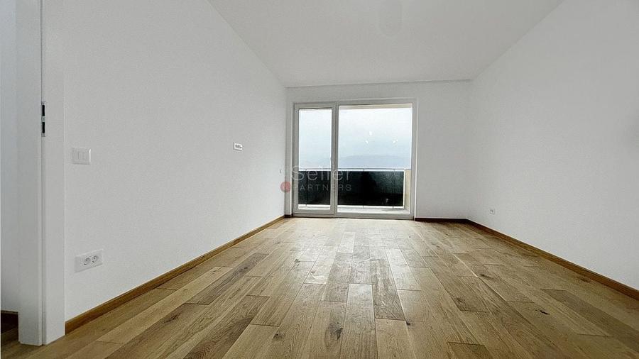 Complex Urban Plaza - 2