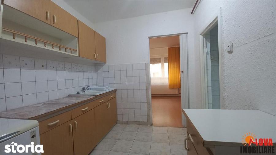 Tractorul - camera cu baie si bucatarie 1000 leiluna - 4