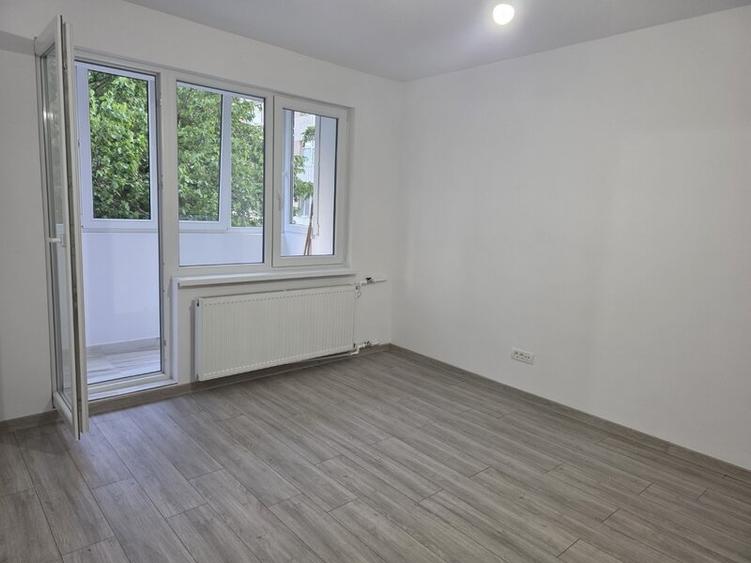 Barajul Lotru, 5 minute metrou, parc IOR, bloc mixt,renovata complet - 12