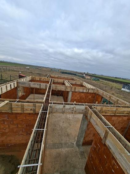 Vanzare casa noua in constructie cu autorizatie Stupini Brasov - 13