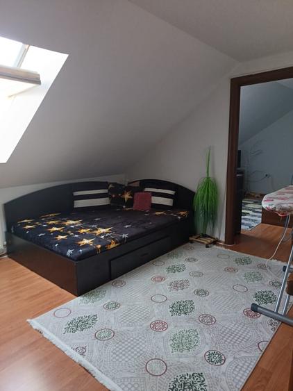 Apartament cu 3 camere decomandat, mobilat în Berceni
