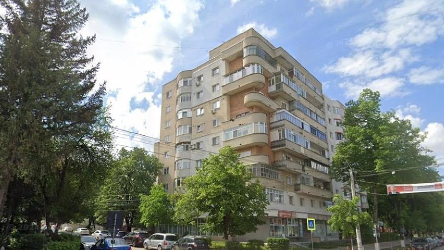 Cartier Primaverii - Botosani, Apartament cu 4 camere decomandat - 96 mp - - 1