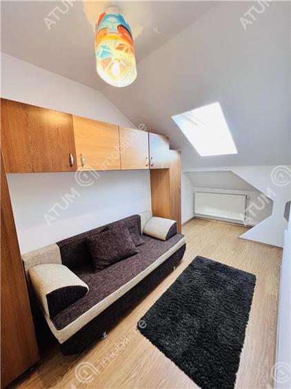 Apartament cu 3 camere semidecomandat, mobilat în Aeroport