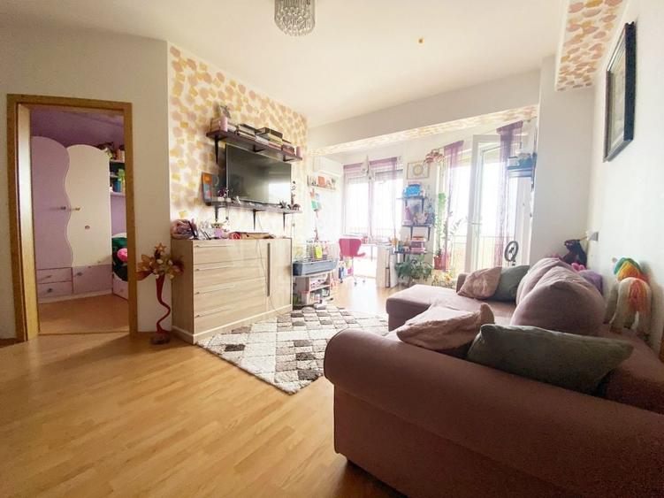 Apartament 3 camere de vanzare in Nufarul Oradea, Oradea - 1