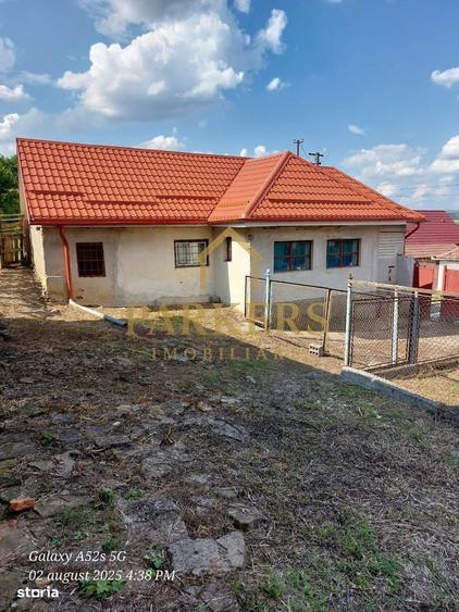 Casa cu 3 camere si teren 1200 mp in Cincu, jud. Brasov - 2