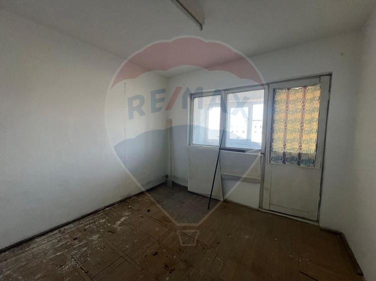 Apartament 4 camere in zona Piata - 3