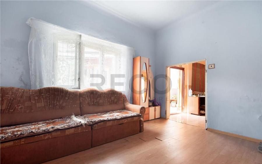 RECO, Casa din caramida, Zona Velenta, Oradea - 9