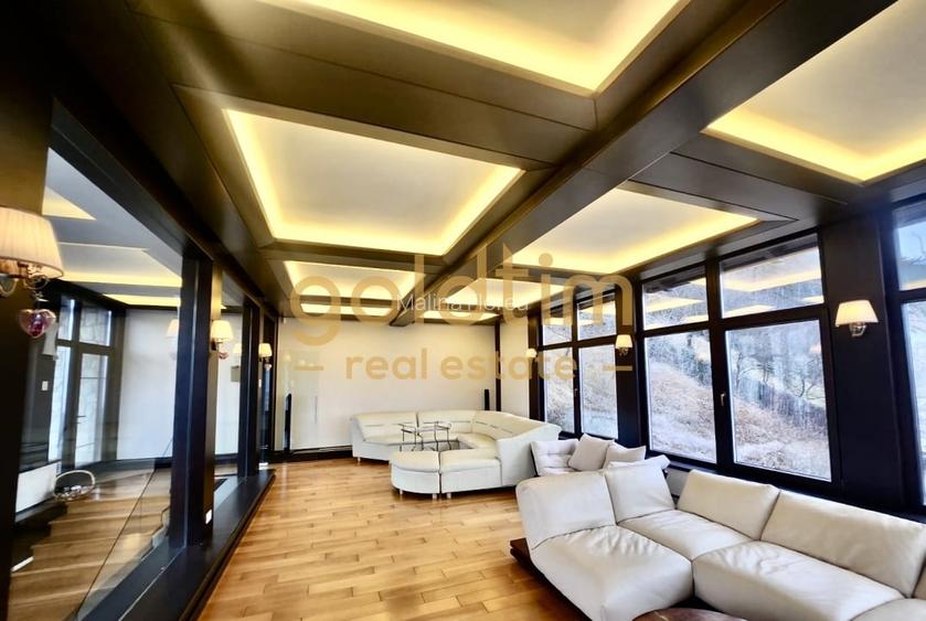 VILA IMPOZANTA P+3 /TEREN 800MP/ VEDERE PANORAMICA ASUPRA ORASULUI/ULTRACENTRAL