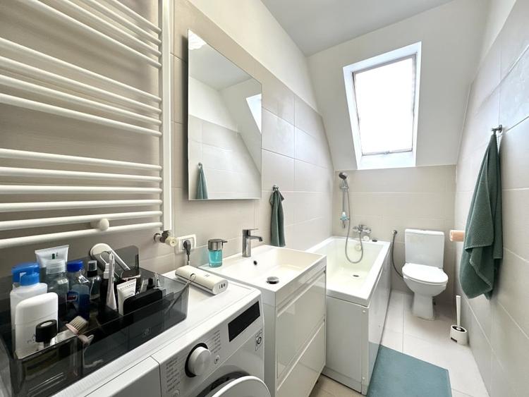 Apartament mobilat cu gust, 2 camere, 54 mp utili - mansarda, zona Dacia - 5