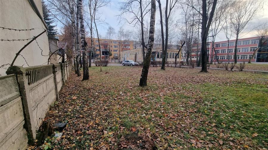 Teren intravilan construibil , zona Spitalul Judetean - 4