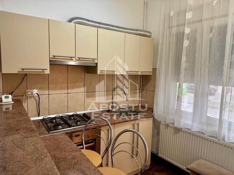 Apartament 2 camere,la casa,curte comuna,zona Dambovita - 4