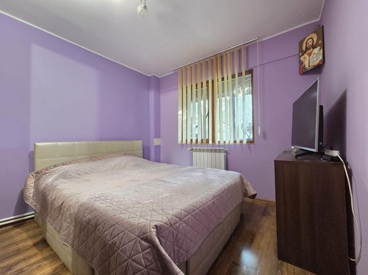 Apartament cu 2 camere decomandat în Micro 13
