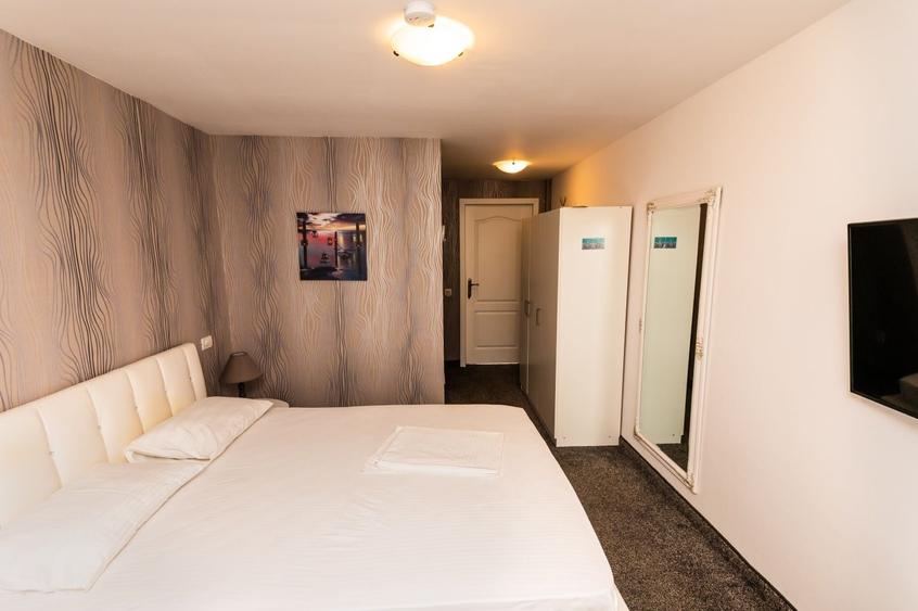 Casă cu 4 camere cu Teren 555 Mp în Central