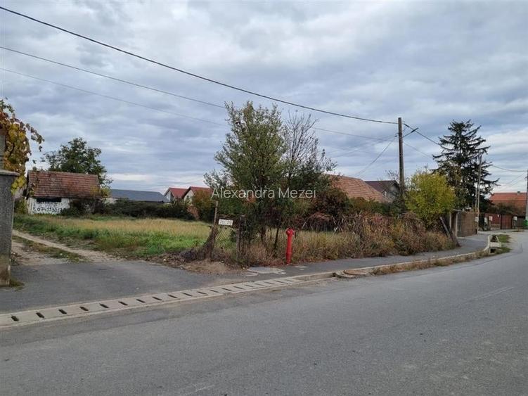 RECO Teren intravilan 900 mp cu toate utilitatile- Osorhei