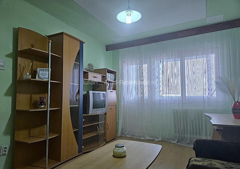 Apartament 3 camere decomandat, Cartier Aurel Vlaicu - Arad