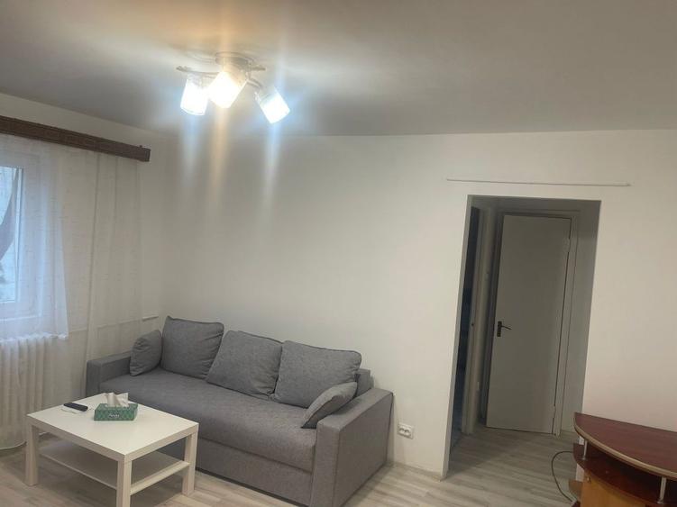 Inchiriere apartament 2 camere sector 4 - 7