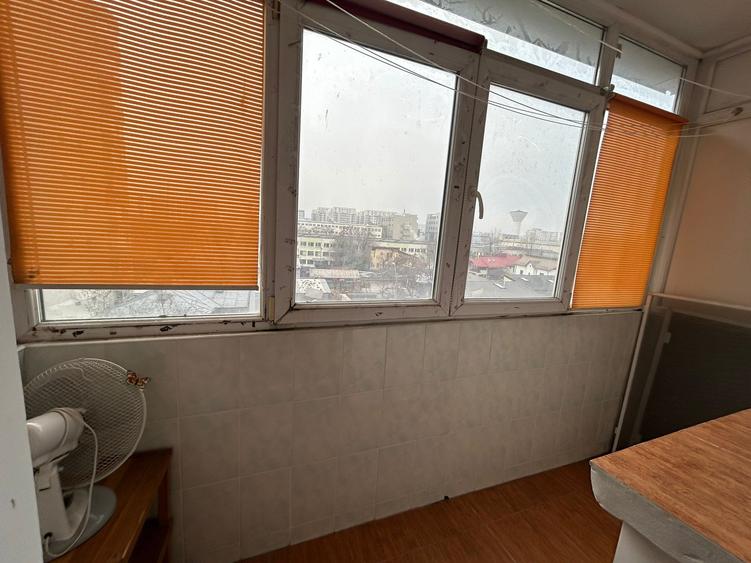 B-dul Ghencea str. Costantin Titel Petrescu nr 3, aproape de parc,metrou - 14