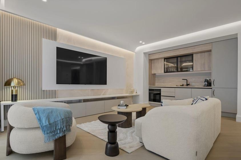 De inchiriat  | Apartament 2 Camere | Cortina 126 Erou Iancu Nicolae Voluntari - 1
