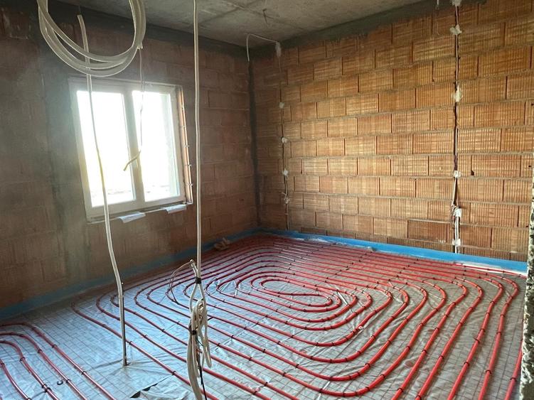 Comision 0 - Dezvoltator 4 cam curte proprie - 155000eur TVA si parcare inclusa! - 4