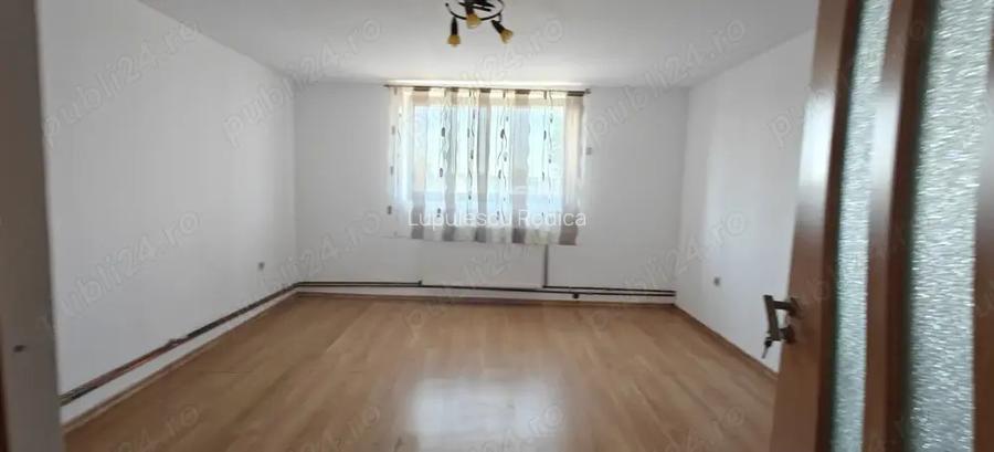 Casa de Vanzare Casa de Vanzare