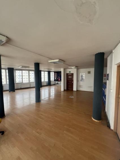 Spatiu Comercial de inchiriat pe 2 nivele, 300 MP, zona Piata Marasti - 5