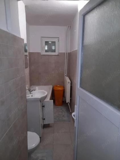 Inchiriez apartament 2camere - 4