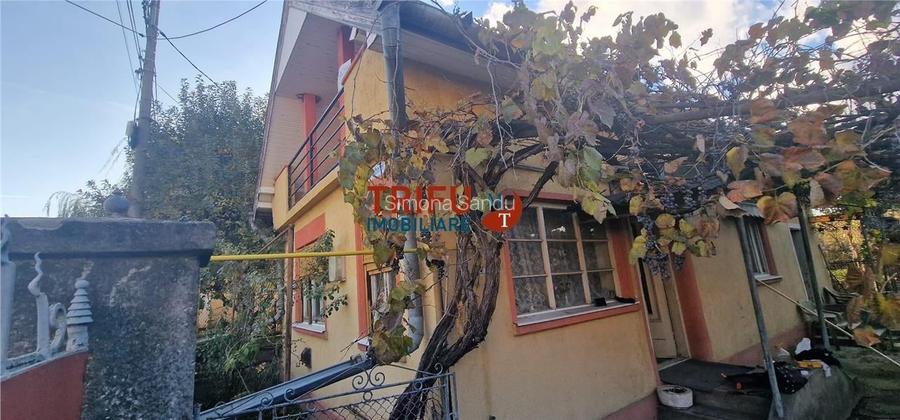 Casa de vanzare 2 camere zona Barabant