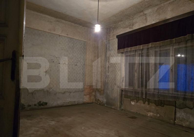 Casa de vanzare, 6 camere, 137 mp, teren 579 mp, zona semice - 13