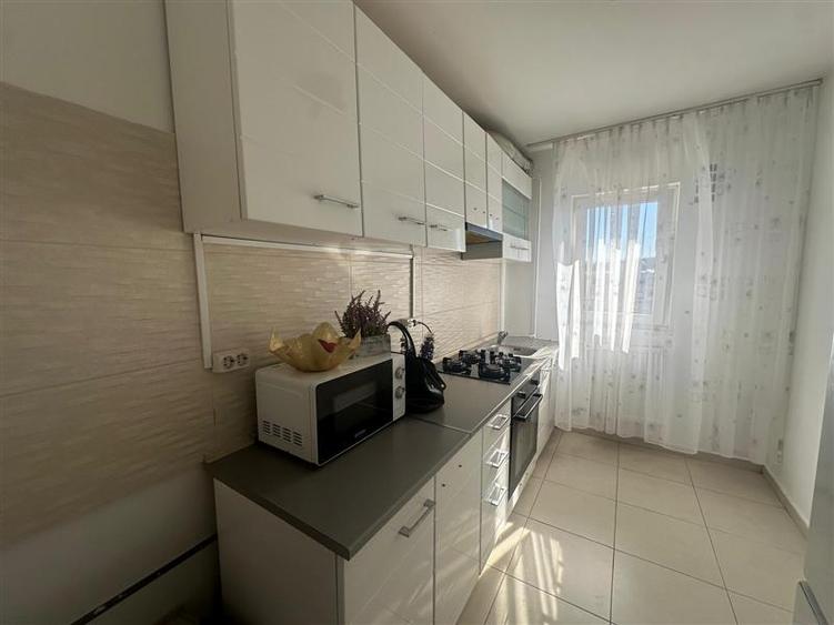 Apartament 2 camere, semidecomandat - Podu Ros - 7