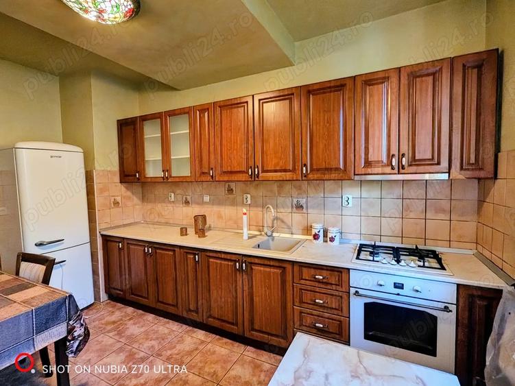 Proprietar vand vila d+p+e+m cu o suprafata generoasa de 540 mp construiti, teren amplu de 950 mp - 15