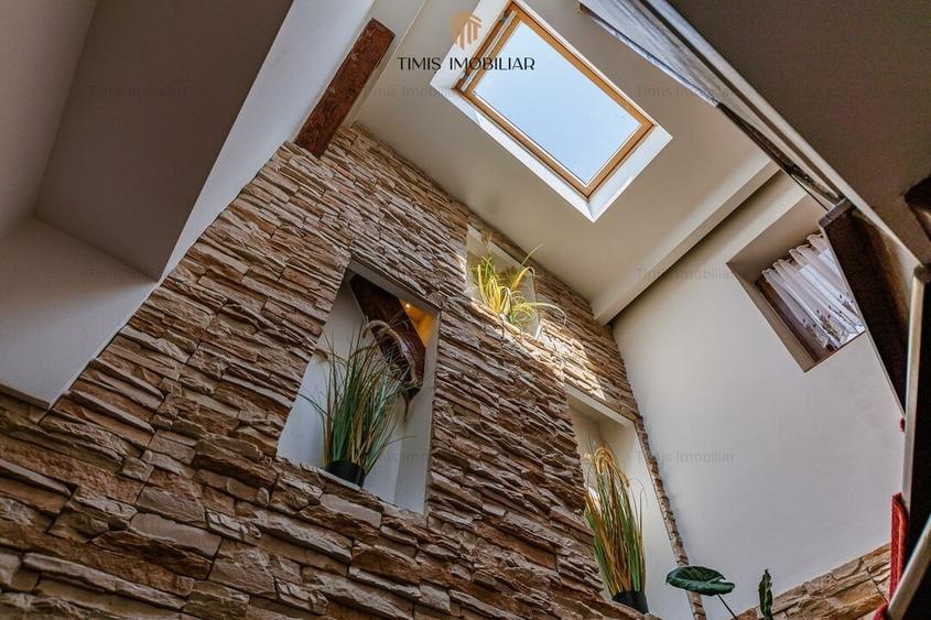 Apartament pe 2 niveluri I 3 cam & 2 băi, in P-ța Unirii  - Comision 0% - 18