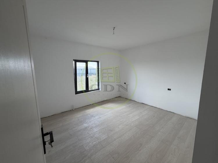 Casă individuală cu 4 camere cu Teren 343 Mp în Malu Mare